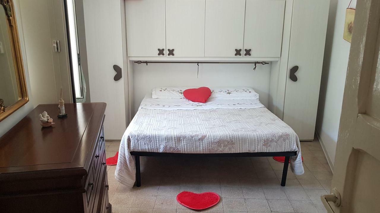 La Casetta Del Pellegrino Apartamento Poggio Bustone Exterior foto